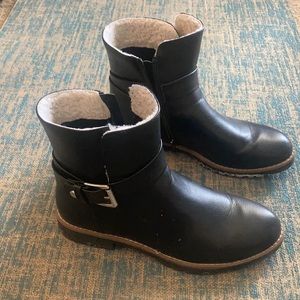 Nautica boots size 9